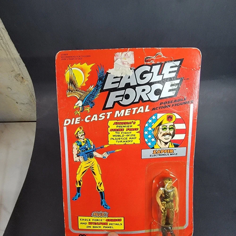 Vtg MEGO Eagle Force Zapper  Electronics Whiz‎ Action Figure CARDED CARD